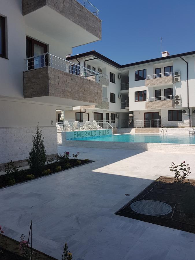 Aparthotel Emerald Hills à Sozopol Extérieur photo