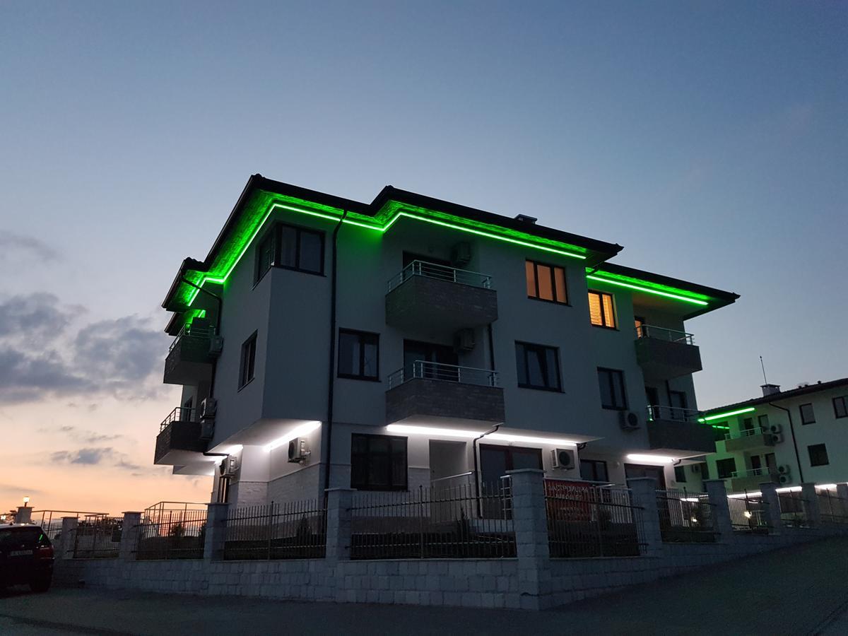 Aparthotel Emerald Hills à Sozopol Extérieur photo