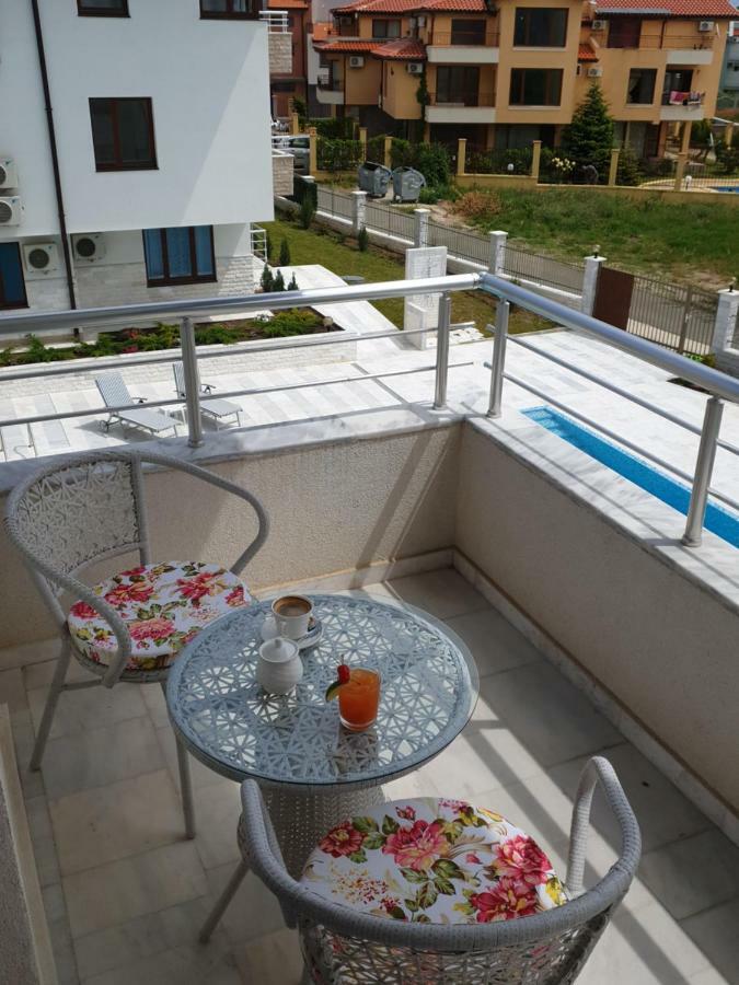 Aparthotel Emerald Hills à Sozopol Extérieur photo