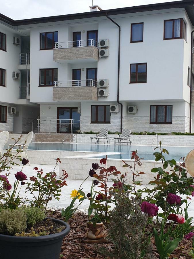 Aparthotel Emerald Hills à Sozopol Extérieur photo
